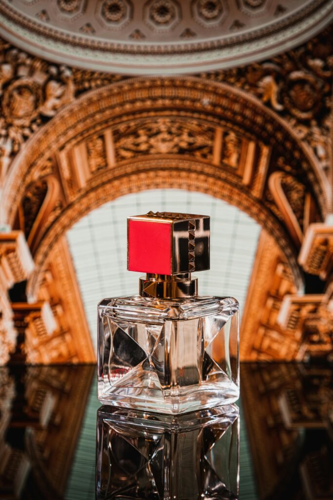 Exploring Niche Fragrances: Unique Scents Worth Tryin