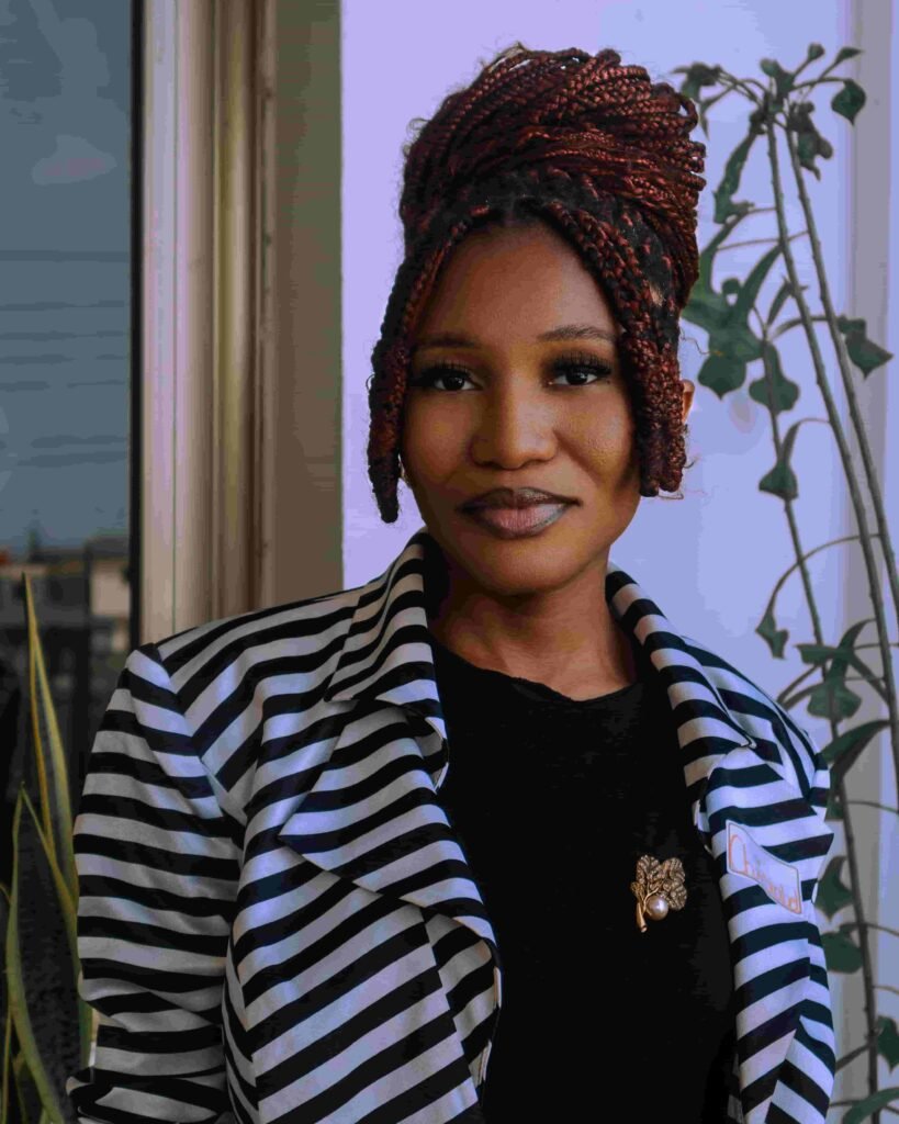 Brooch Trend in 2025: How to Elevate Your Look Effortlessly